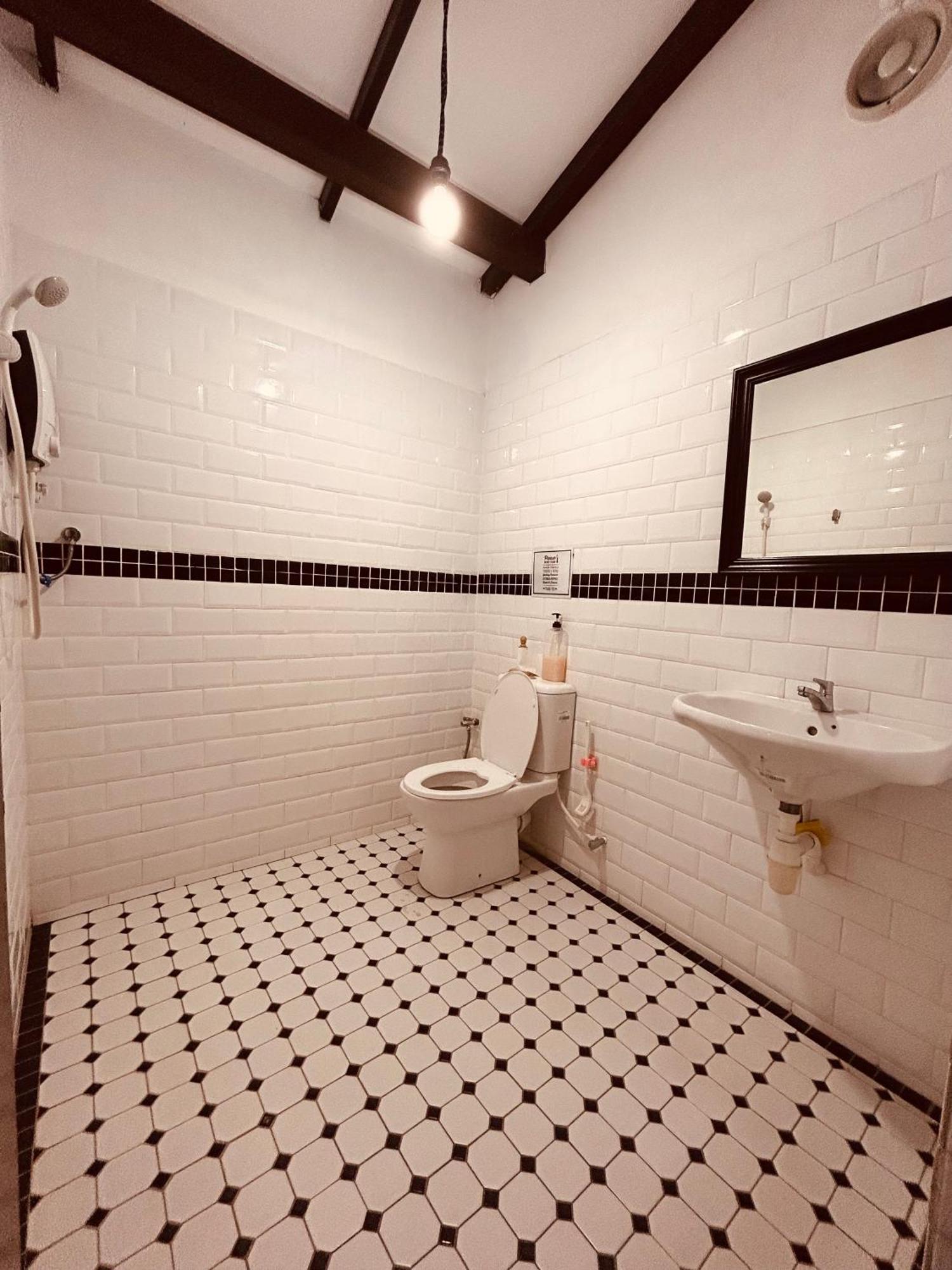 New Great Shanghai Female Hostel George Town Ruang foto